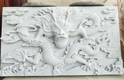 Welche maximale Schriftgröße ist bei einer Stone CNC-Fräse möglich?